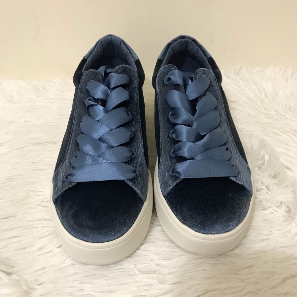 Steve Madden sneakers